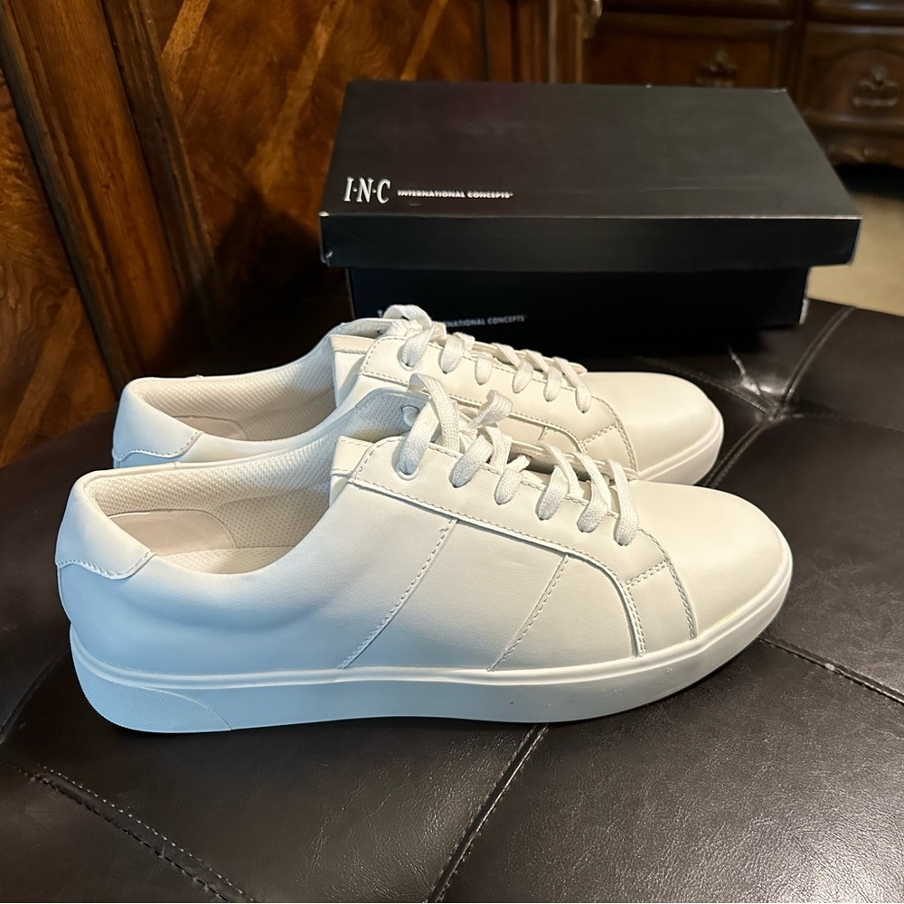 Men’s Inc shoes.